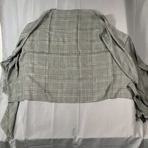 H&M Plaid Checkered Fringe Scarf Acrylic Wool Blend Gray Red 32x84‎ Unisex